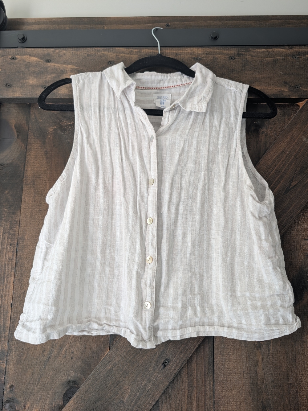 Sigrid Olsen White Sleeveless Button-Down Collared Top